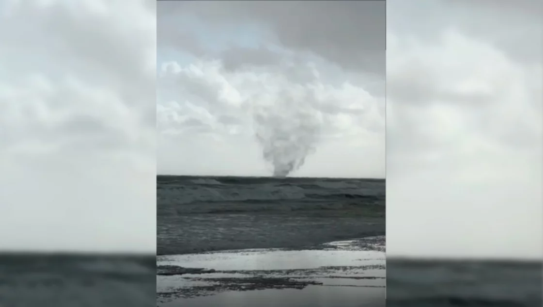 Una tromba marina sorprendió en Monte Hermoso