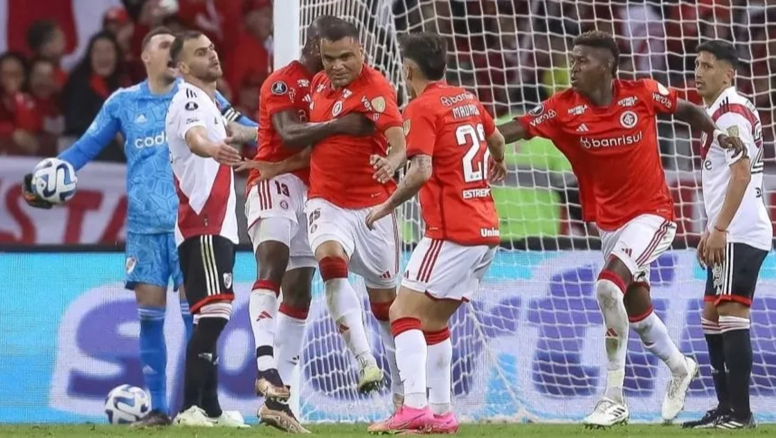 Copa Libertadores: Inter venció a River por penales y avanzó a cuartos de final