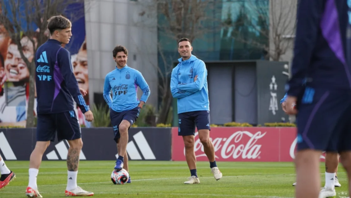 Los campeones del mundo empiezan a entrenar esta tarde, a la espera del partido del Jueves