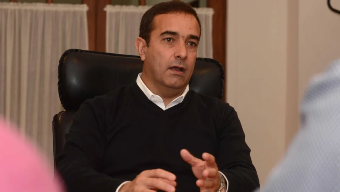 Escándalo en Puan: aseguran que el intendente se fue y no está la plata de los sueldos