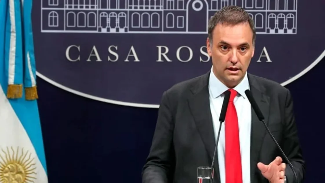 Tras la masiva marcha, el Gobierno aseguró que "no está en la agenda cerrar universidades"