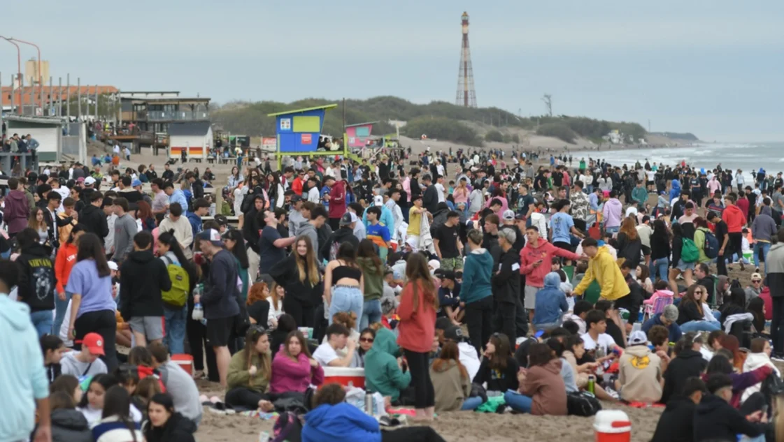 Pese a la "motosierra", Monte Hermoso confirmó la Fiesta de la Primavera y el Enduro