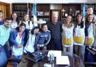 Alumnos de la Escuela Especial N°503 de Huanguelén recorrieron el Palacio Municipal y fueron recibos por el Intendente Moccero