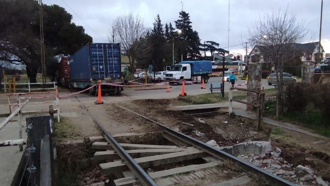 Descarriló un tren de carga frente a la estación de Sierra de la Ventana