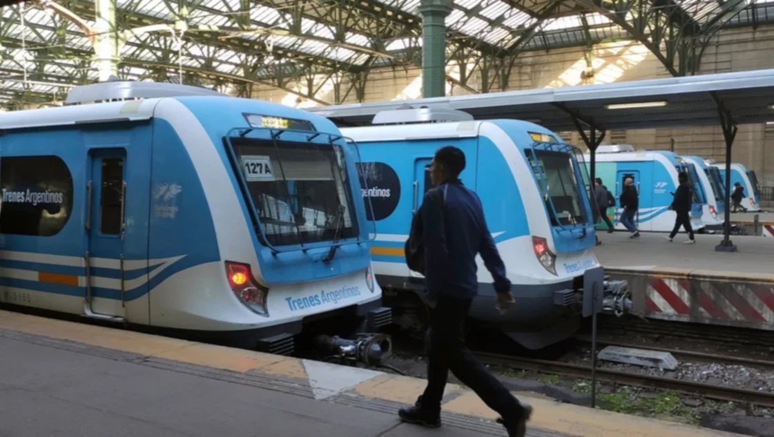 Pausa en la privatización de trenes