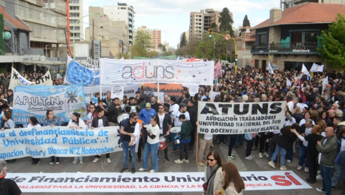 Después del veto, las universidades de Bahía Blanca y del país realizarán un paro de 24 horas