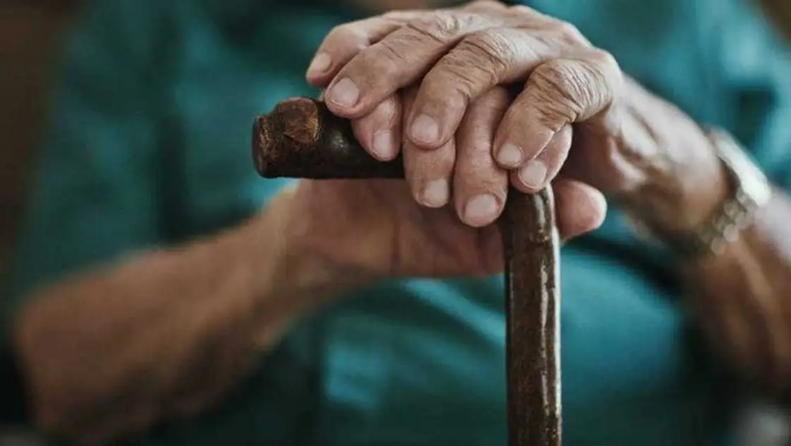 Jubilados: el bono sigue en $70.000 y se sigue licuando con la inflación