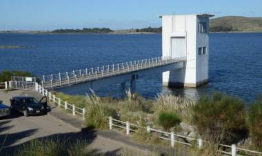 Licitan obras hídricas por más de 890 millones de pesos para Bahía