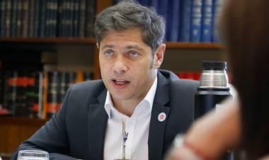 Kicillof anunció que se podrán empezar a inscribir para vacunarse los menores de entre 13 y 17 años con comorbilidades