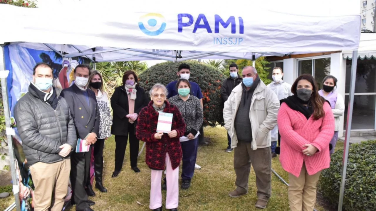 Vuelven las visitas a más de 200 geriátricos y residencias de Bahía y la zona