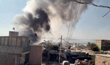 Un atentado con bomba en una mezquita chiita dejó una treintena de muertos