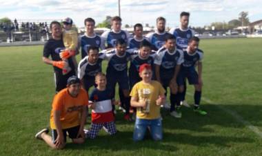 FÚTBOL LIGUISTA: 8va fecha y Blanco y Negro sostiene la punta pese al empate