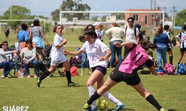 Fútbol Femenino: Las Tatanas ganaron con amplia diferencia la fase regular del Torneo Elisabeth Minnig  