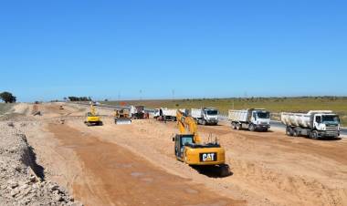 LA CONSTRUCCIÓN DE LA AUTOPISTA BAHÍA BLANCA-TORNQUIST YA SUPERA EL 45?AVANCE