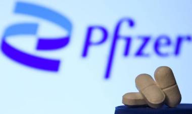 Pfizer da la licencia de su pastilla contra la covid para facilitar la producción