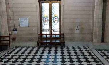 Condenaron a dos personas por robar con una motosierra en Pigüé