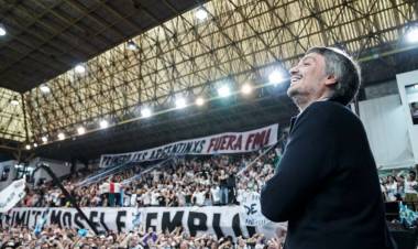 Máximo Kirchner asumirá este sábado la presidencia del PJ bonaerense