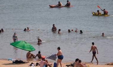 Sigue la alerta roja por temperaturas extremas en el norte del país