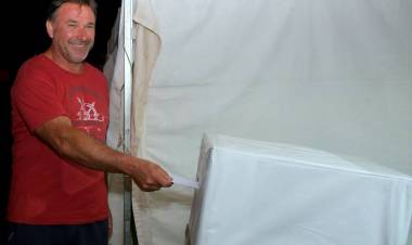 Antonio Rogel, de lista Celeste, ganó la conducción de la Cooperativa Eléctrica de pueblo San José