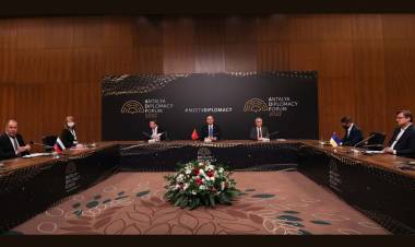 La reunión de cancilleres de Ucrania y Rusia terminó sin avances