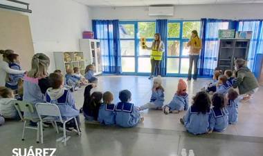 Inspección y Tránsito: Charla en el Jardín de Infantes Hijitus