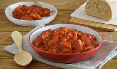 Pollo en salsa de kétchup: receta facilísima y rápida con la que todos se chuparán los dedos