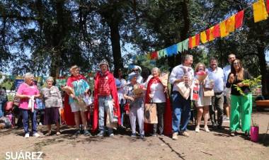 Luis Robein y Sonia Beltrame son los nuevos Rey y Reina de la Comparsa