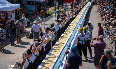 Con un strudel de 66.36 metros, la 8va. edición de la Strudel Fest volvió a ser un éxito