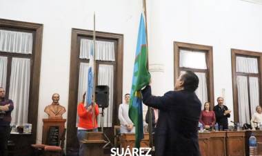 El Intendente Ricardo Moccero participó del reconocimiento que el Concejo Deliberante realizó al Doctor Osvaldo Azpilicueta