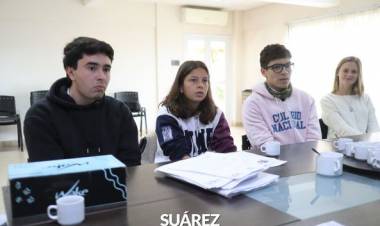 Reunión con jóvenes de la Federación de Centros de Estudiantes de Coronel Suárez
