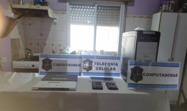 Tenencia de material de abuso infantil: 5 allanamientos en Bahía y C.Suárez