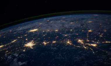 Expertos advierten que el uso de la Inteligencia Artificial aumenta la contaminación