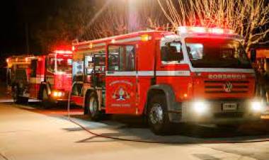 Bomberos de Coronel Suarez colaboran con la extinción del incendio que afecta al Parque Nacional Los Alerces