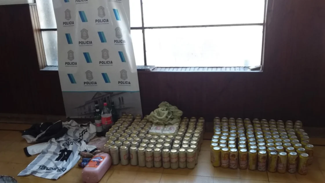 Robo en Pringles: recuperan más de 200 latas de cerveza