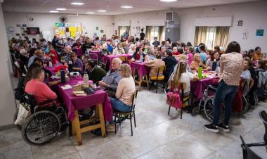 Gran mateada en el Hogar de Ancianos “Domingo Goñi”