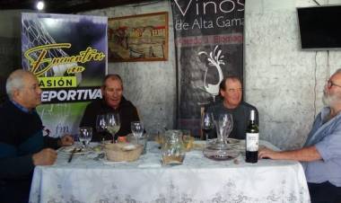 Mirá "Encuentros con Pasión Deportiva" todos los martes 21 hs en Canal 2 Cooperativa y por sus redes