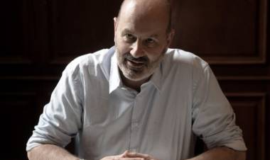 Sturzenegger anunció cambios en el sistema de compras del Estado para atender emergencias