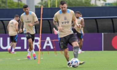 Messi entrenó y Scaloni sigue con dudas en el once de la Selección