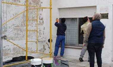 CFL: comenzaron las tareas de revestimiento exterior del CAPS y la delegación de Pueblo San José