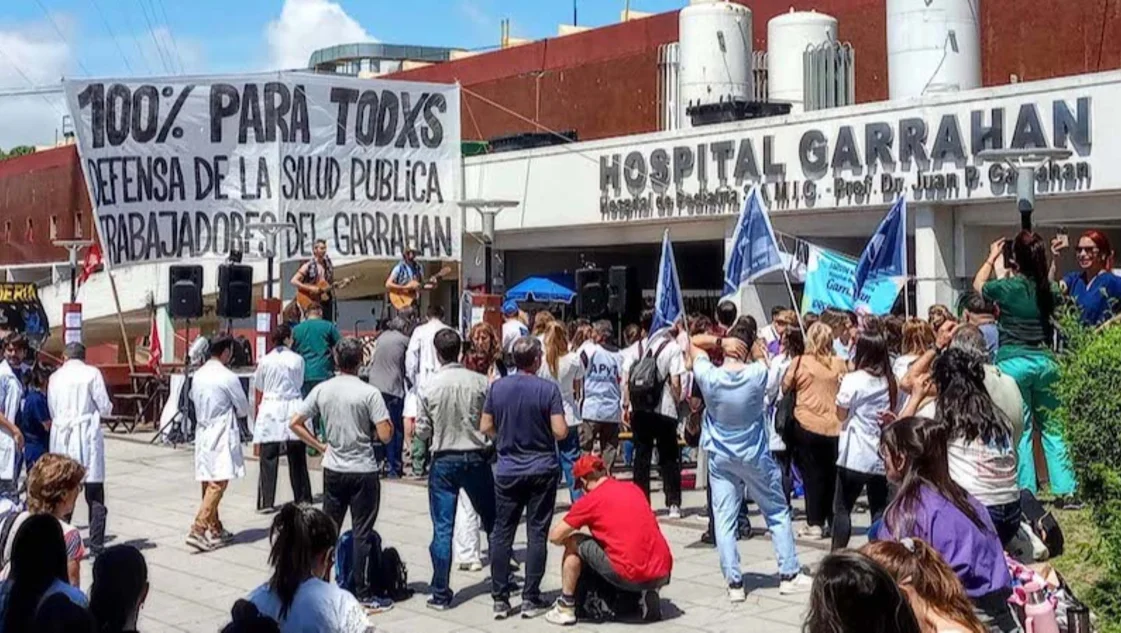 Paro en el Hospital Garrahan: los médicos denuncian una grave crisis y reclaman mejoras salariales