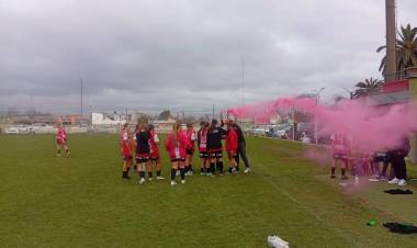 Última fecha del Sub 15 femenino: Independiente SJ gritó campeón