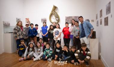 Estudiantes recorrieron la historia musical de Coronel Suárez en el Museo