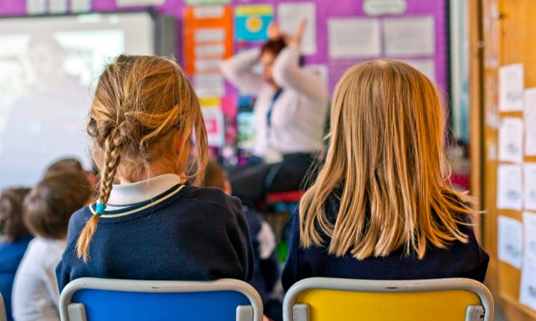 Pese a la fase 2, colegios privados abren sus puertas