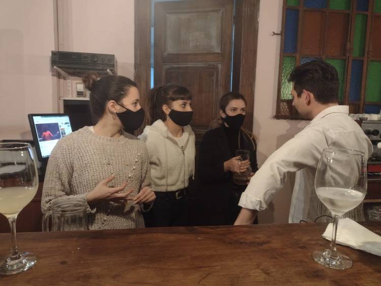Cervantes Café & Bistró, un nuevo lugar en el corazón de Cnel. Suárez