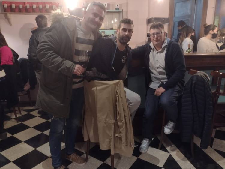 Cervantes Café & Bistró, un nuevo lugar en el corazón de Cnel. Suárez
