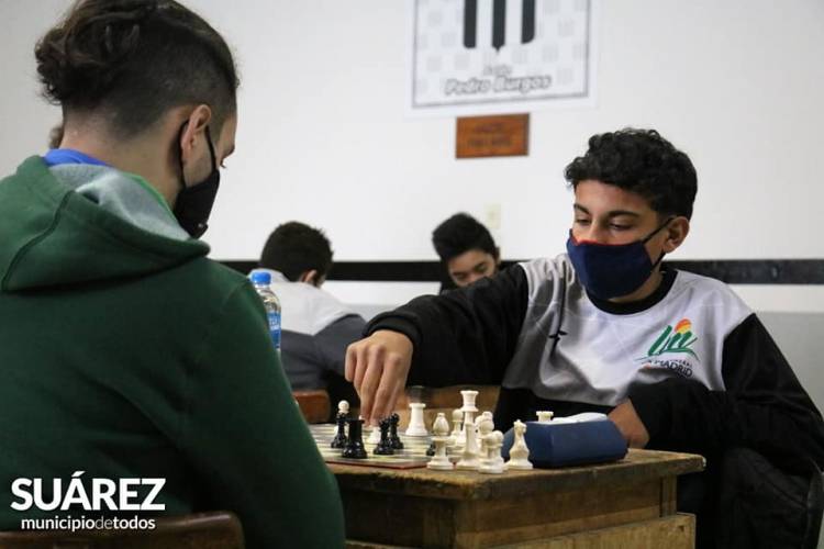 Deportes/Juegos BA: Coronel Suárez fue sede de la etapa regional de Ajedrez