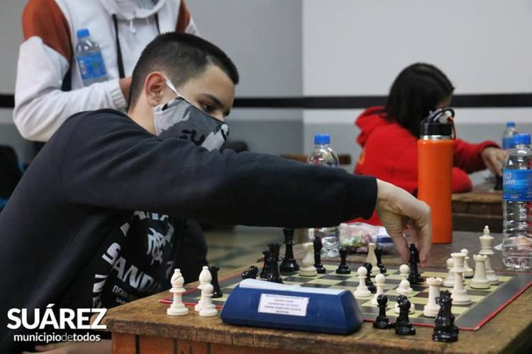 Deportes/Juegos BA: Coronel Suárez fue sede de la etapa regional de Ajedrez
