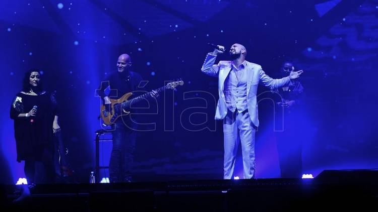 En estado de fiesta Abel Pintos abrió una serie de 12 shows para presentar "El amor en mi vida"