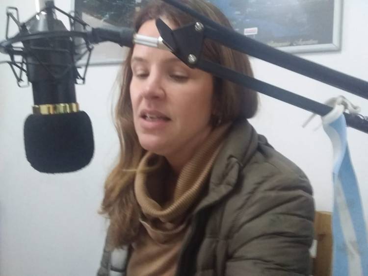 En FM Suarense 101.9: en recorrida de campaña, hablaron con nosotros Lourdes Fernandez y María Antonia Urruti