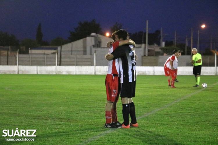 Fútbol del Recuerdo: Comenzó el apasionante torneo de veteranos